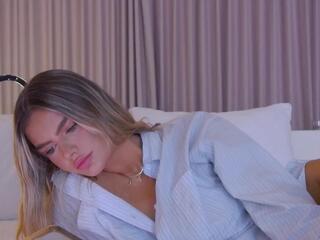 Anais A webcam model stream image