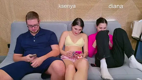 Ksenny webcam model stream image