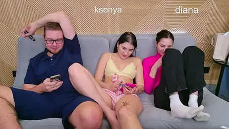 Ksenny webcam model stream image