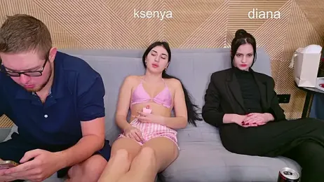 Ksenny webcam model stream image