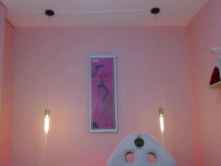 Alice Thompsons webcam model stream image