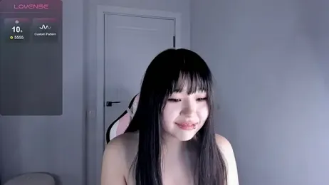 hee_young11 webcam stripchat model stream image