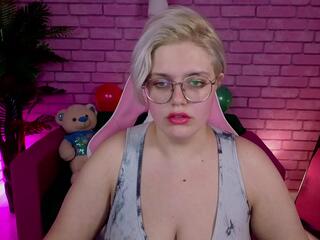 Renee Turner webcam model stream image