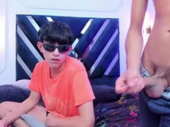 hoot_booys_ webcam model stream image