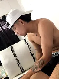 logannth webcam model stream image