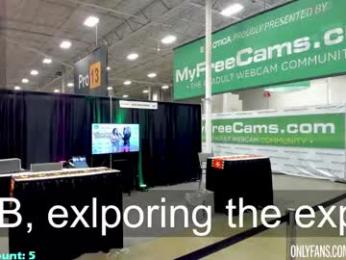 rach_oneill webcam model stream image