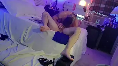 Luv2SuckBWC92 webcam model stream image