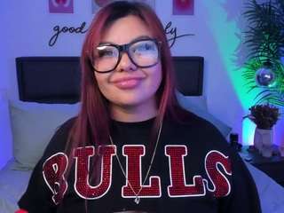 mollywhite webcam model stream image