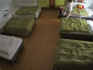 voyeurcam-julmodels-bed-6 webcam model stream image
