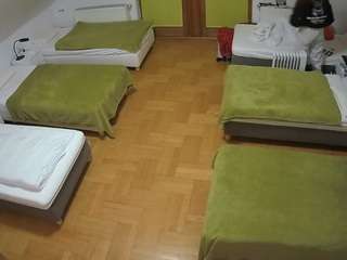 voyeurcam-julmodels-bed-6 webcam model stream image