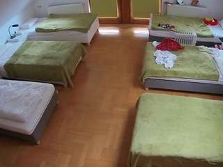 voyeurcam-julmodels-bed-6 webcam model stream image