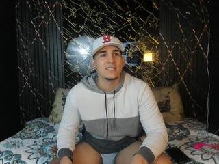 Massimo Vidal webcam model stream image