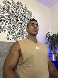 aaroncolombia webcam model stream image