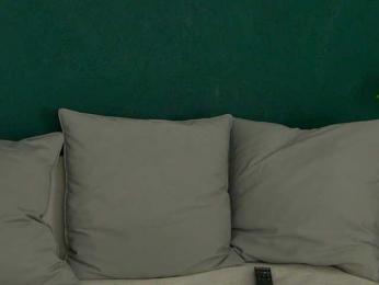 SkinnyNatty webcam bongacams model stream image