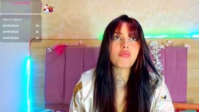 akoradiamondcm1 webcam model stream image