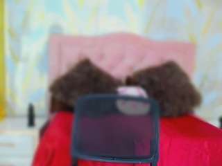 slutty-milf webcam model stream image