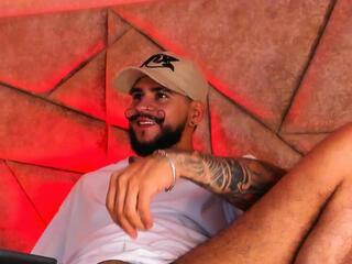 Dick Griffith webcam model stream image