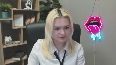 SweetLilyxo webcam cam4 model stream image