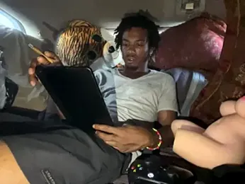 SlimeCrownzOut5 webcam model stream image