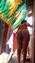 honesexy webcam model stream image