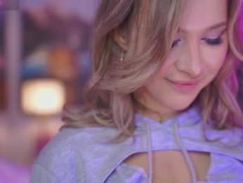 telladreamer_ webcam model stream image