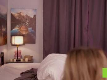 telladreamer_ webcam model stream image