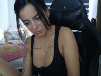 SrtaJhenny webcam model stream image