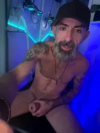 HandyBro webcam model stream image