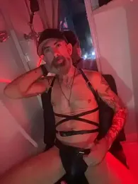 HandyBro webcam model stream image