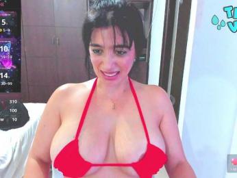 HUGETITS90XX webcam bongacams model stream image