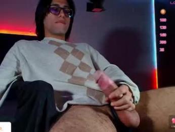 kuzzcoo webcam model stream image