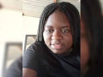 ZOEE1 webcam model stream image