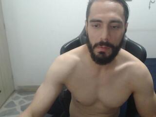 Jusstin I webcam model stream image