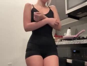 luvaimee webcam model stream image