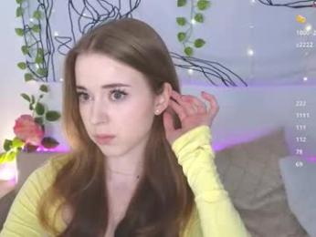 tayasha webcam model stream image