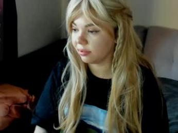 hot_babayaga webcam model stream image