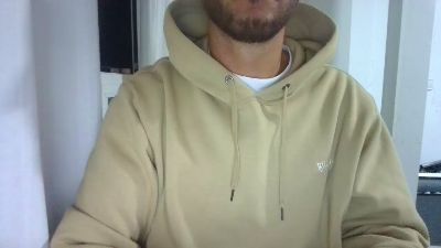 Surfer_30 webcam model stream image