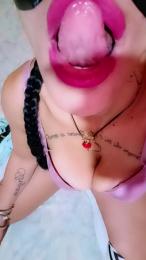 LunaVera webcam model stream image