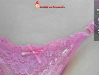 Dashulyaaa webcam model stream image