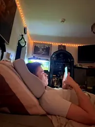 Toyjungee webcam model stream image