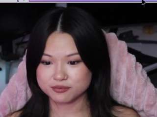 luluchu webcam model stream image