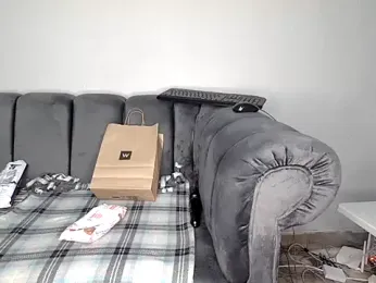 Pearl_00 webcam model stream image