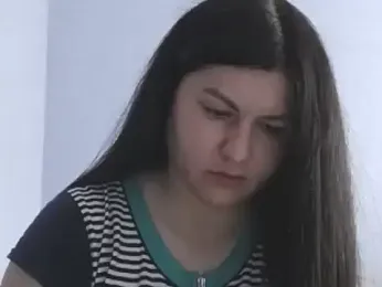 KiraSwee webcam model stream image