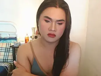 JustineBIGCUM webcam model stream image