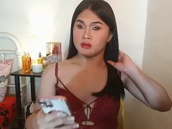 JustineBIGCUM webcam model stream image