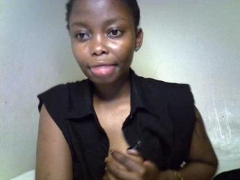 LAESTY webcam model stream image