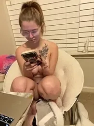 Riley_ray69 webcam model stream image