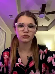 Riley_ray69 webcam stripchat model stream image