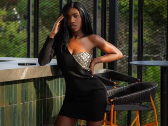 CrischelNovaks webcam model stream image