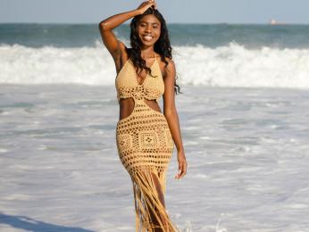 CrischelNovaks webcam model stream image